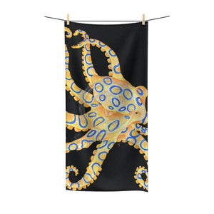 Blue Ring Octopus On Black Polycotton Towel Bath 30X60 Home Decor